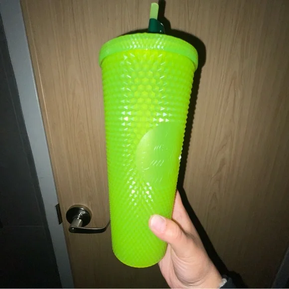 Starbucks 2022 Glow in the dark Venti Tumbler - Picture 4 of 5